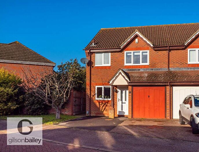 3 Bedroom Semi-Detached House To Rent In Winstanley Road, Norwich, Norfolk, NR7