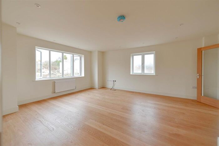 4 Bedroom Detached House For Sale In Long Street, Hanslope, Milton Keynes, MK19