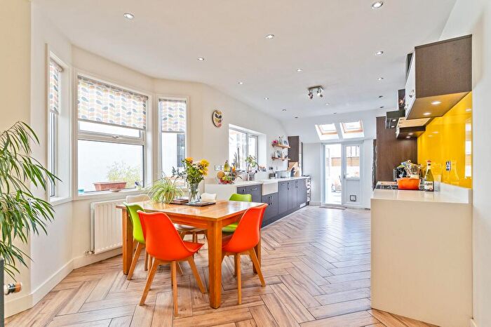 6 Bedroom Terraced House For Sale In Stow Park Avenue, Newport, NP20