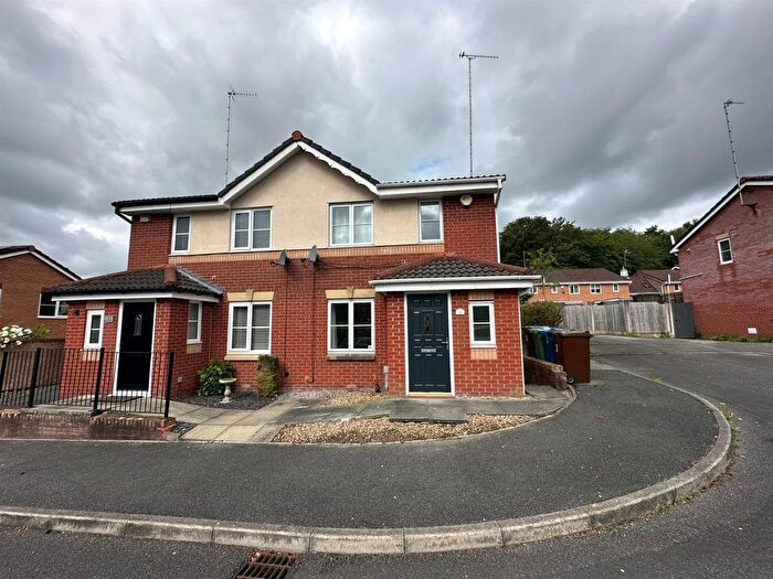 3 Bedroom Property To Rent In Haseley Close, Tyldesley, Manchester, M29