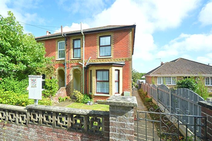 3 Bedroom Semi-Detached House For Sale In Large Rear Garden * Brading, PO36