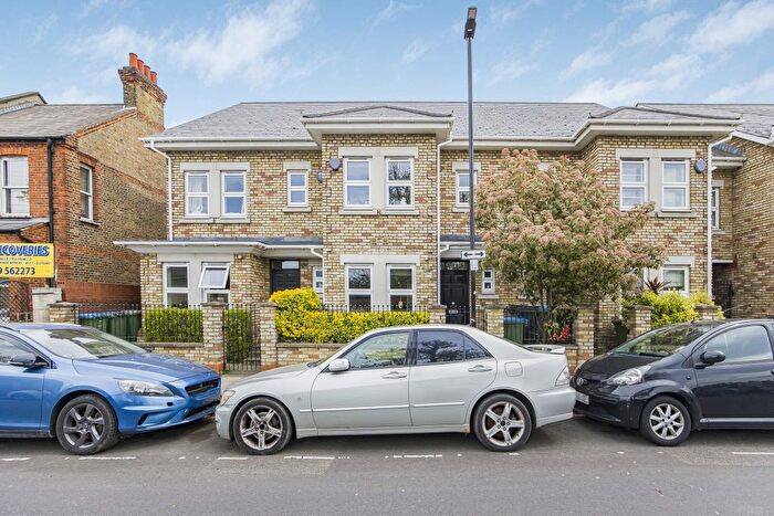 4 Bedroom Flat To Rent In Brunswick Terrace, Banchory Road, London, SE3