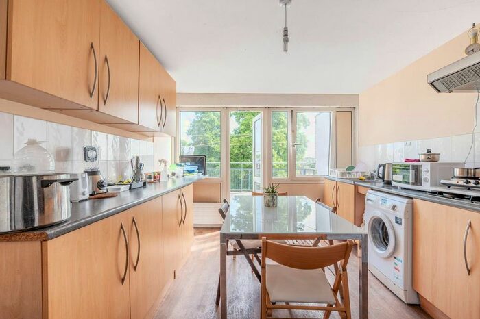 4 Bedroom Flat To Rent In Weedington Road, Gospel Oak, London, NW5