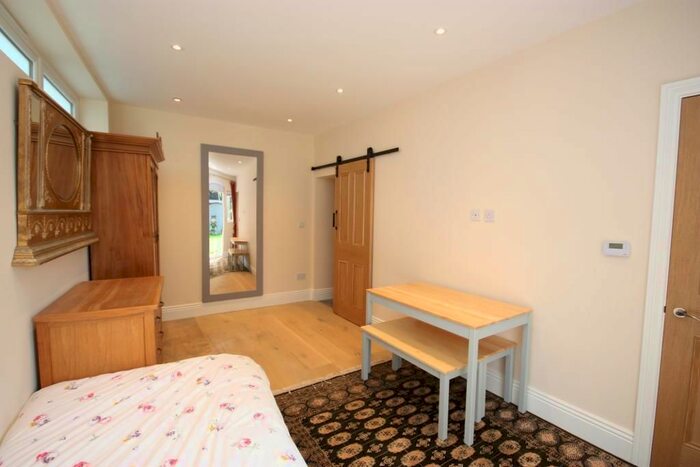 Studio To Rent In Long Drive, East Acton, London, W3