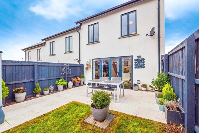 3 Bedroom End Of Terrace House For Sale In Court Close, Bonvilston, Cardiff, CF5