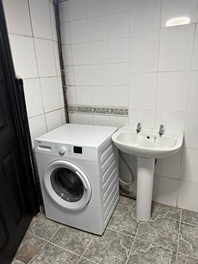 6 Bedroom Terraced House To Rent In Dovey Road, Birmingham, B13