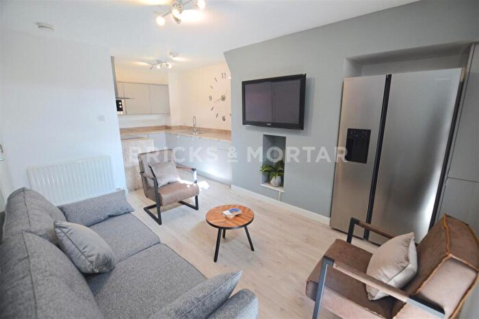 3 Bedroom Flat To Rent In (£pppw) Wolseley Gardens, Jesmond, Newcastle Upon Tyne, NE2