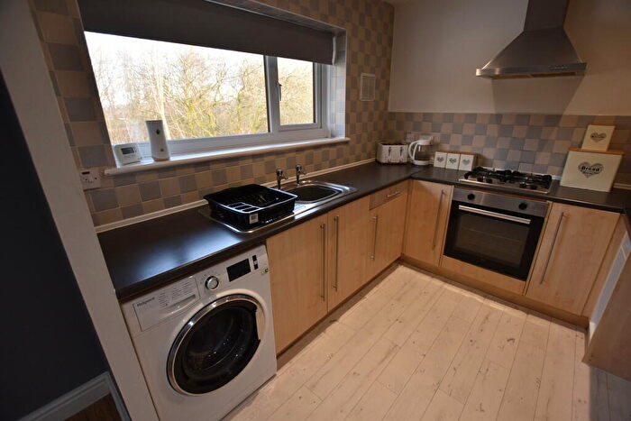2 Bedroom Apartment To Rent In Solent Drive, Bolton, BL3