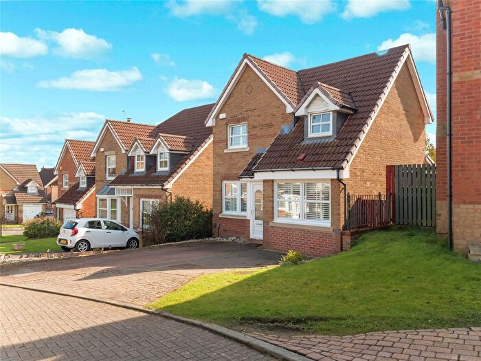 4 Bedroom Detached House For Sale In Glenarklet Crescent, Paisley, Renfrewshire, PA2