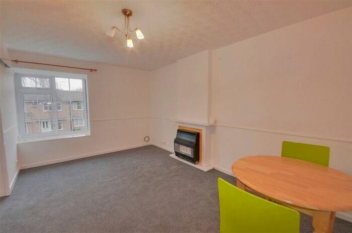 1 Bedroom Flat To Rent In Mill Gate, Ackworth, WF7