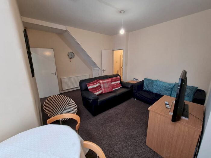 4 Bedroom Terraced House To Rent In Claremont Road, Rusholme, Manchester, M14