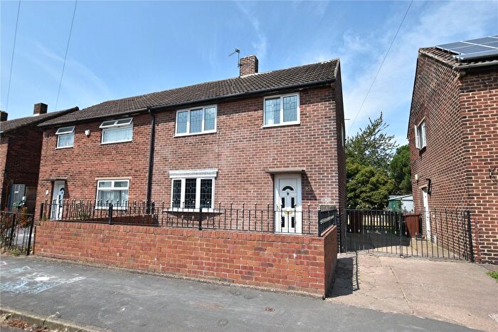 3 Bedroom Semi-Detached House For Sale In Brooklands Crescent, Havercroft, Wakefield, West Yorkshire, WF4