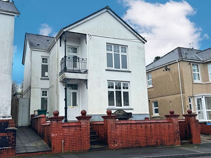 3 Bedroom Detached House For Sale In Dynevor Road, Garnant, Ammanford, Carmarthenshire., SA18