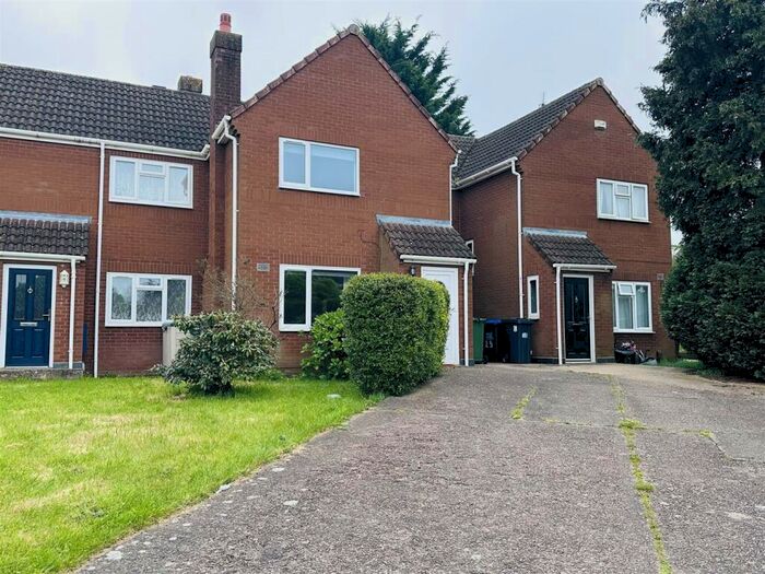 2 Bedroom Terraced House To Rent In Wackrill Drive, Leamington Spa, CV32