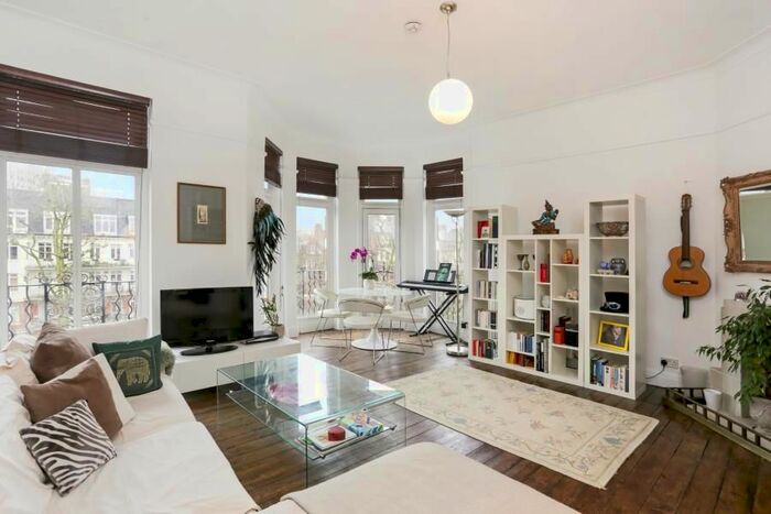 1 Bedroom Flat To Rent In Cunningham Court, Maida Vale, W9