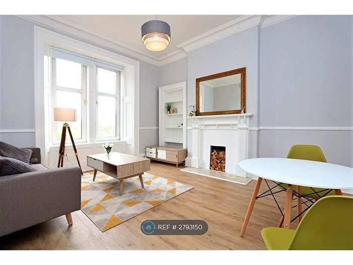 2 Bedroom Flat To Rent In West Graham Street, Glasgow, G4