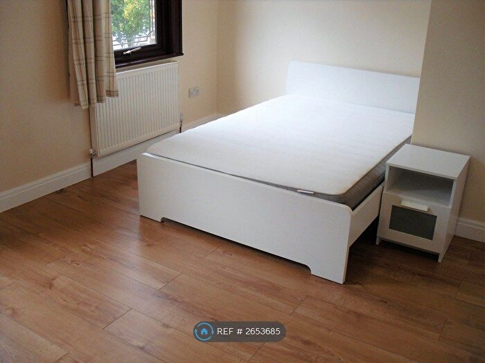 Studio To Rent In Titchfield Road, Enfield, EN3