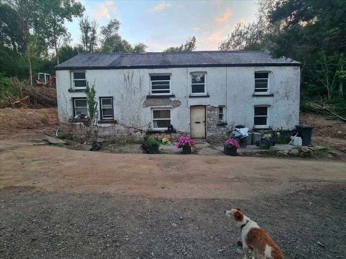 3 Bedroom Cottage For Sale In Cwm Grenig Cottage, Llwyncelyn Road, Glanamman, Ammanford, SA18