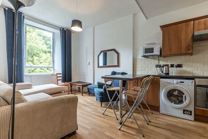 1 Bedroom Flat To Rent In L Broughton Road, Edinburgh, EH7