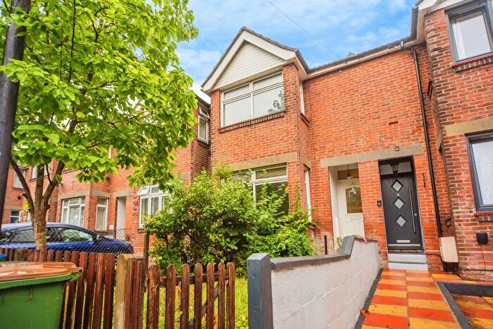 4 Bedroom Terraced House For Sale In Osborne Road North, Portswood, Southampton, Hampshire, SO17