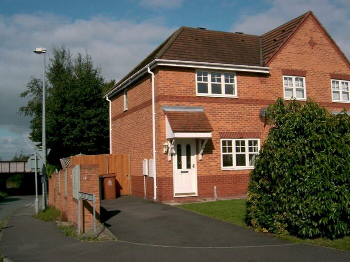 3 Bedroom Semi-Detached House To Rent In Chaucer Grove, Ettiley Heath, Sandbach, CW11