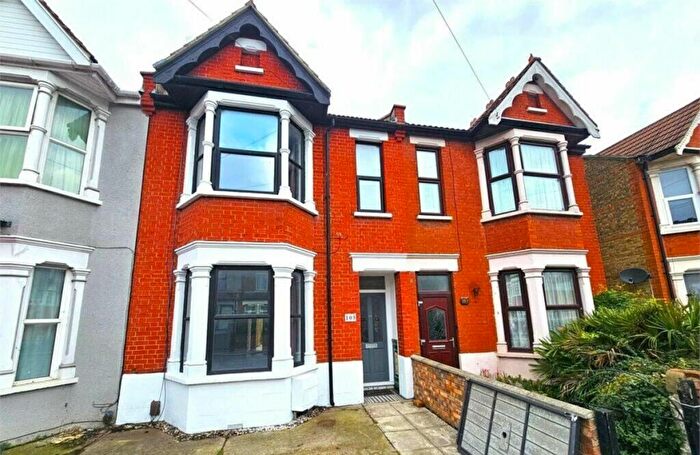 4 Bedroom Terraced House To Rent In Bournemouth Park Road, Southend-on-Sea, SS2