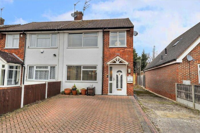 3 Bedroom Semi-Detached House To Rent In Caxton Drive, Uxbridge, UB8