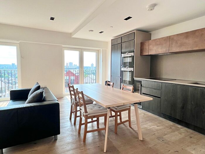 1 Bedroom Flat For Sale In Exchange Gardens, London, SW8