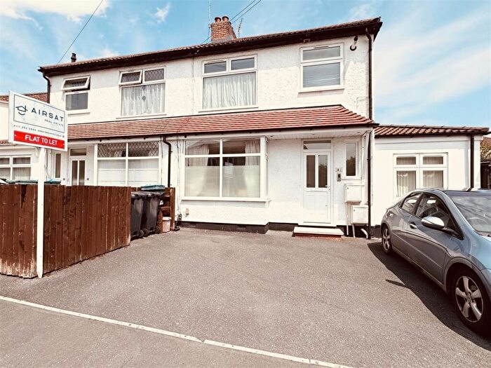 2 Bedroom Flat To Rent In Oakley Road, Horfield, Bristol, BS7