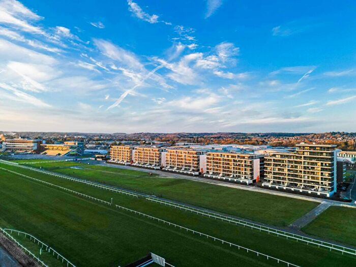 2 Bedroom Flat To Rent In Kingman Way, Newbury, RG14