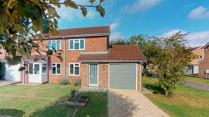 2 Bedroom Semi-Detached House To Rent In Willow Road, Stamford, PE9