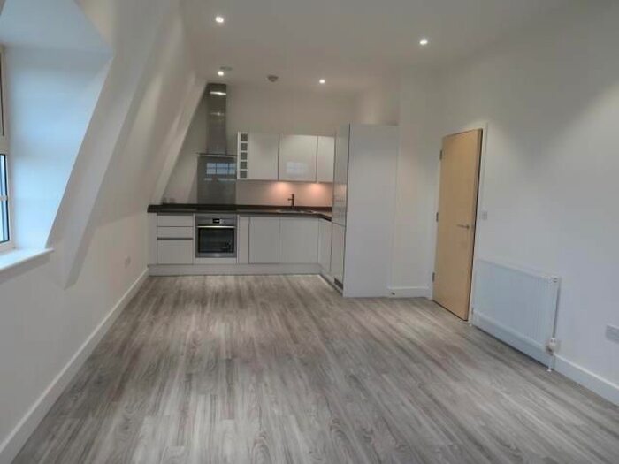 3 Bedroom Flat To Rent In High Street, Great Cambourne, Cambridge, CB23