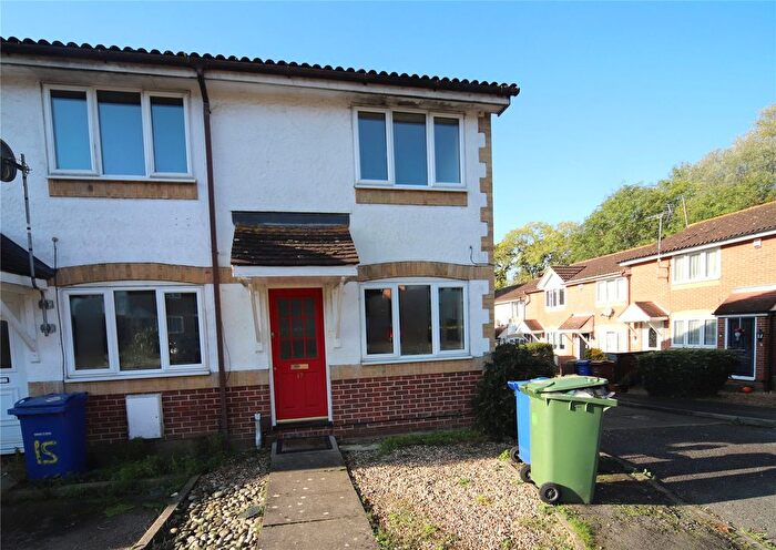 2 Bedroom End Of Terrace House To Rent In Ryde Drive, Stanford Le Hope, Essex, SS17