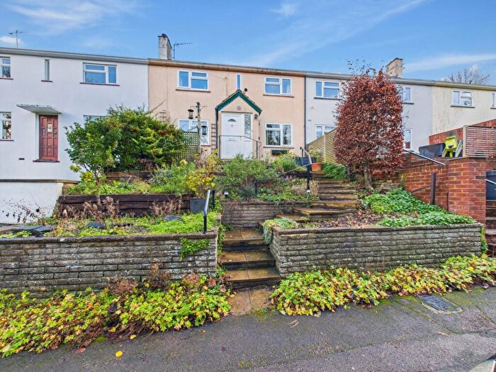 3 Bedroom Terraced House For Sale In Kirtle Road, Chesham, Buckinghamshire, HP5