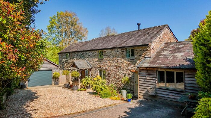 4 Bedroom Detached House For Sale In Polmear Hill, Fowey, Cornwall, PL24