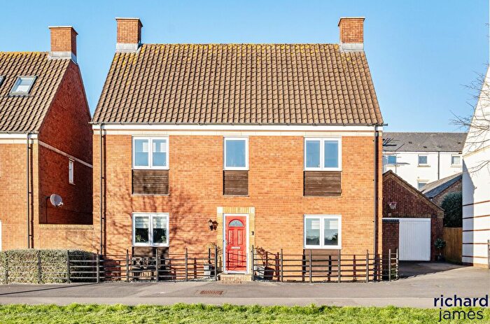 4 Bedroom Detached House For Sale In Galen View, Old Town, Swindon, SN1