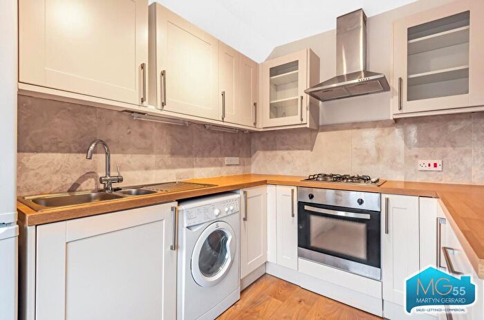 1 Bedroom Apartment To Rent In Halliwick Road, Muswell Hill, London, N10
