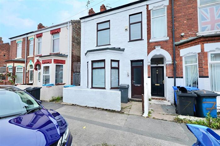 3 Bedroom End Terrace House For Sale In St. Matthew Street, Hull, HU3