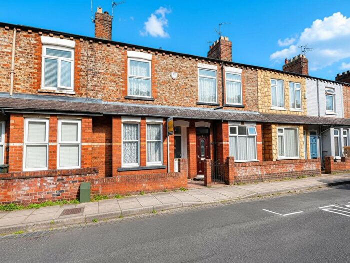 2 Bedroom Terraced House For Sale In Baker Street, York, YO30