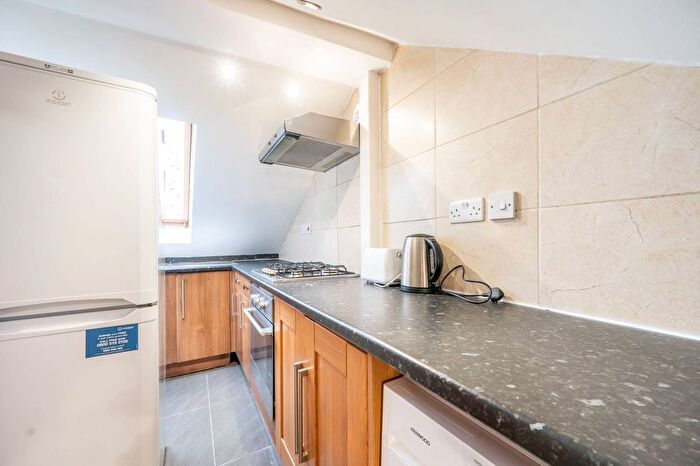 Studio To Rent In Bertie Road, Willesden Green, London, NW10