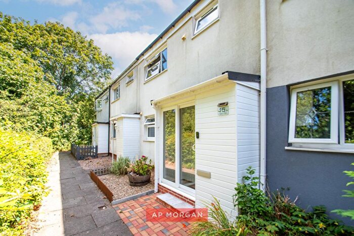 3 Bedroom Terraced House For Sale In Longdon Close, Redditch, Worcestershire, B98