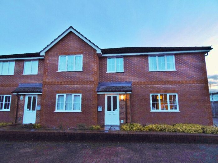 1 Bedroom Flat To Rent In Dundee Gardens, Basingstoke, RG22