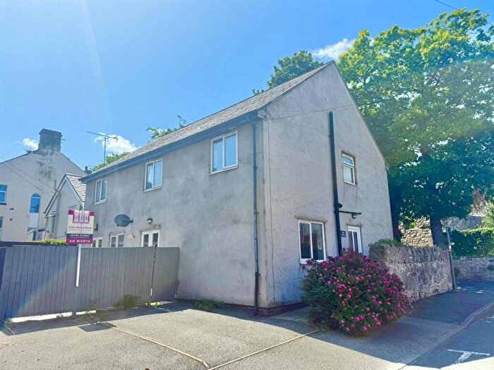 3 Bedroom House For Sale In Groes Lwyd, Abergele, LL22