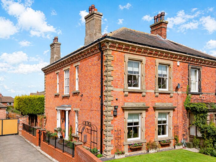 3 Bedroom Semi Detached House For Sale In West Grange, Kirkgate, Sherburn In Elmet, LS25