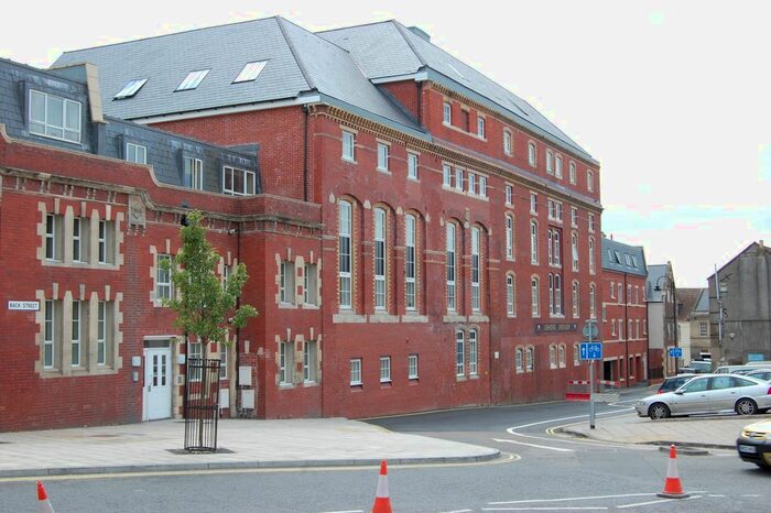 2 Bedroom Flat To Rent In Ushers Court, Trowbridge, BA14