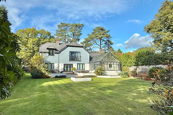 5 Bedroom Detached House For Sale In Windmill Lane, Avon Castle, Ringwood, BH24