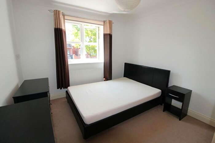 3 Bedroom Flat To Rent In St Albans Road, Bournemouth, BH8