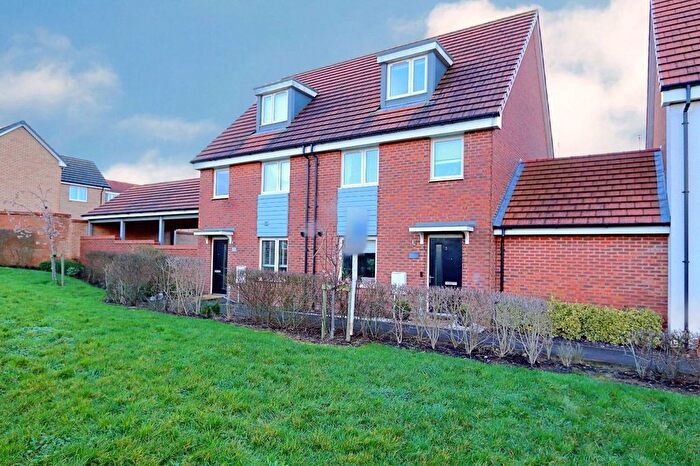4 Bedroom Semi-Detached House For Sale In Cheviot Crescent, Whitehouse, MK8