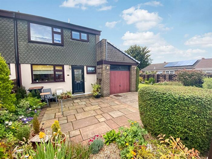 3 Bedroom Semi-Detached House For Sale In Westerdale Gardens, Shildon, DL4