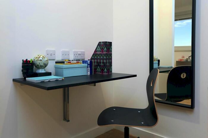 1 Bedroom Studio To Rent In The Midway, Newcastle Under Lyme, ST5